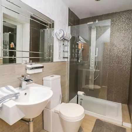 Country With Hot Tub Meagill Villa Fewston